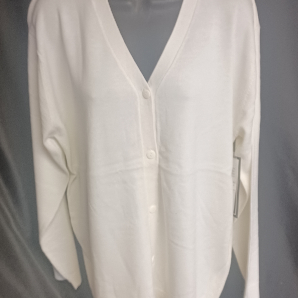 Women's V-Neck Sweater - White
